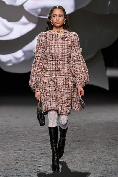 Look 42
